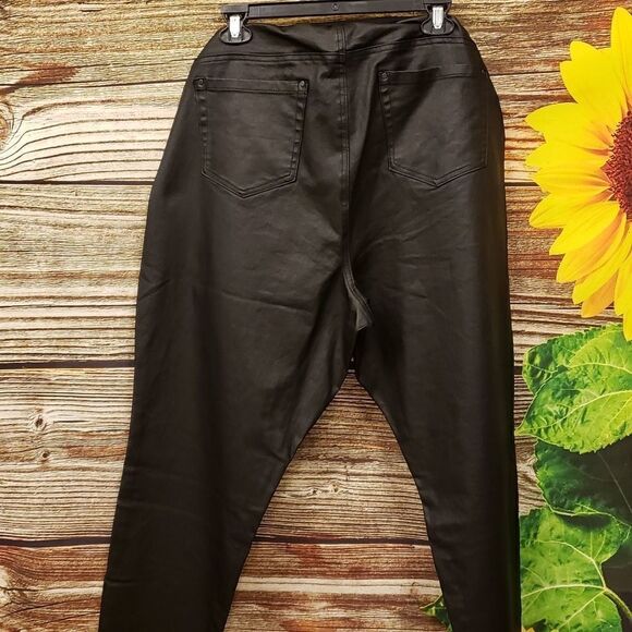 Motherhood Maternity/Indigo Blue Black pants NWT - Picture 3 of 8